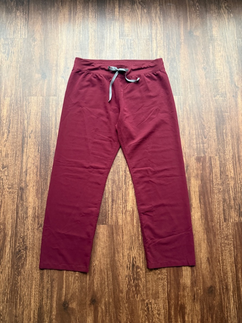 FIGS Women’s Burgundy Red Livingston Scrub Pants Hospital Nurse Medical- Size LP